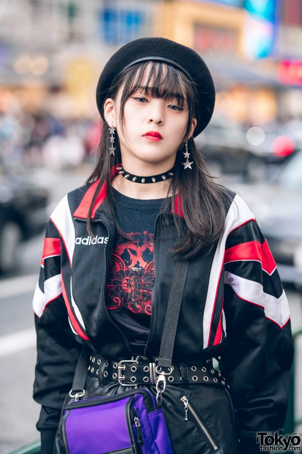 Harajuku Teen Girl Squad in Modern Japanese Streetwear Styles – Tokyo