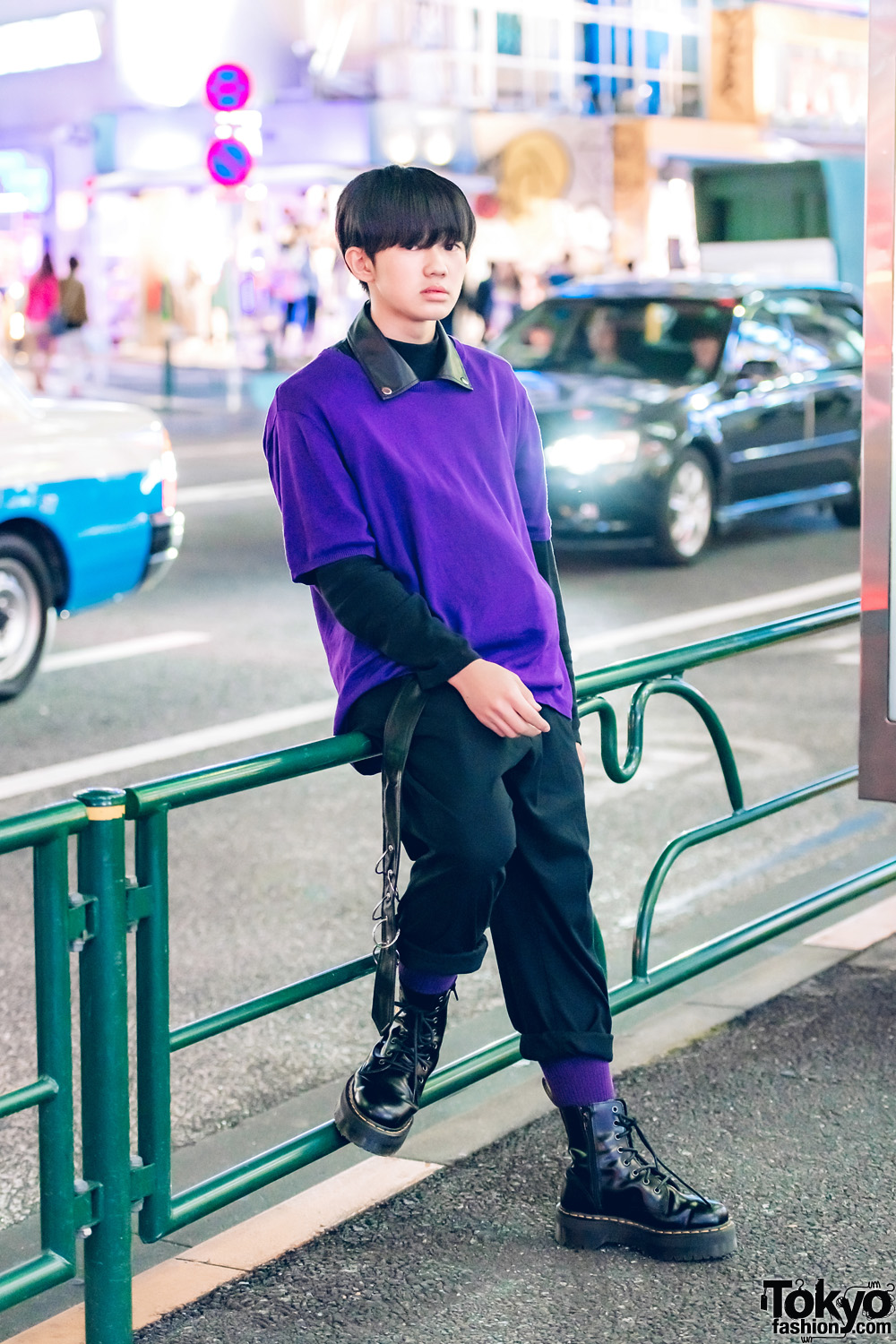 Harajuku Guy in Purple-and-Black Vintage Street Fashion