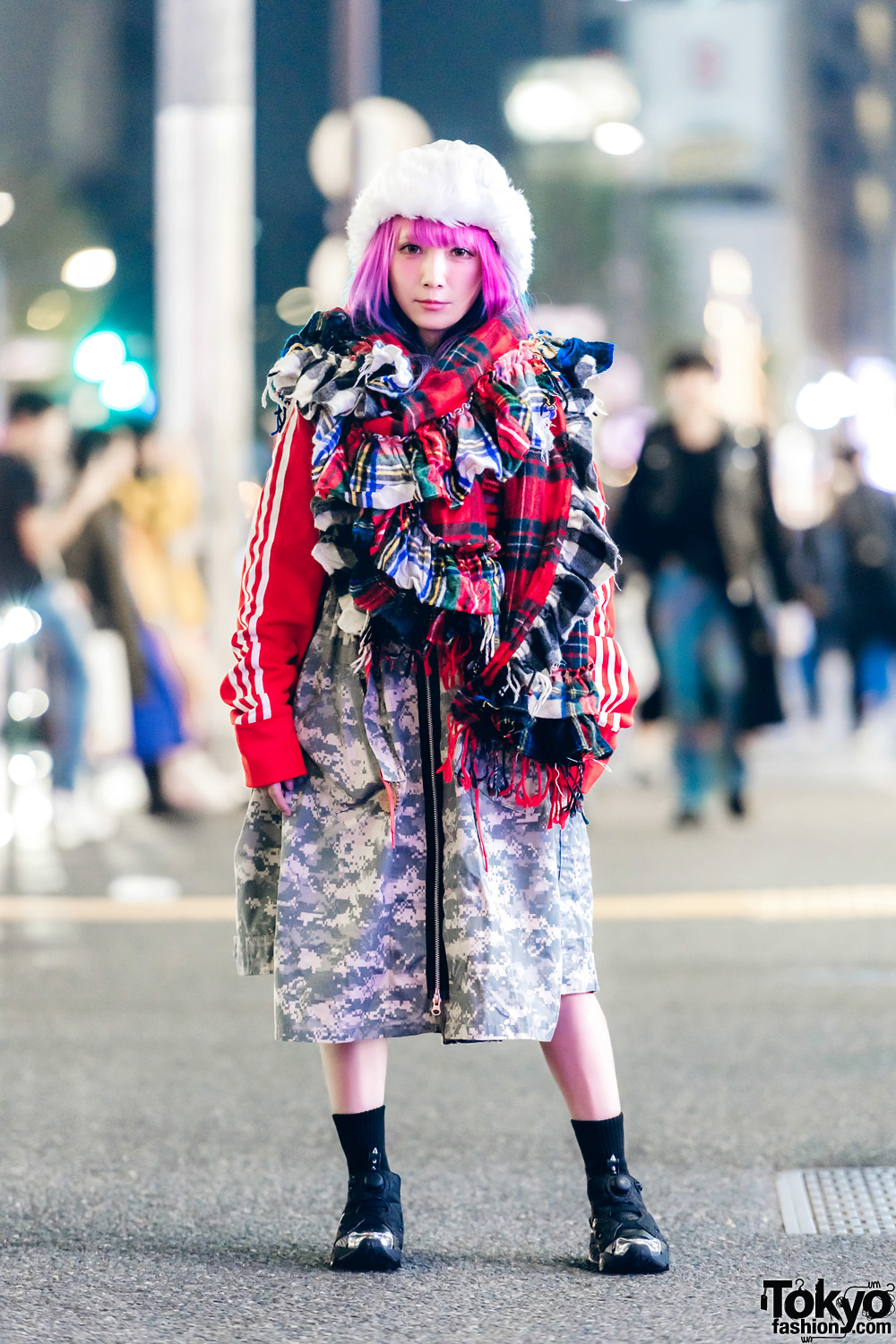 Pink-Haired Harajuku Girl in Mixed Prints w/ Nincompoop Capacity ...