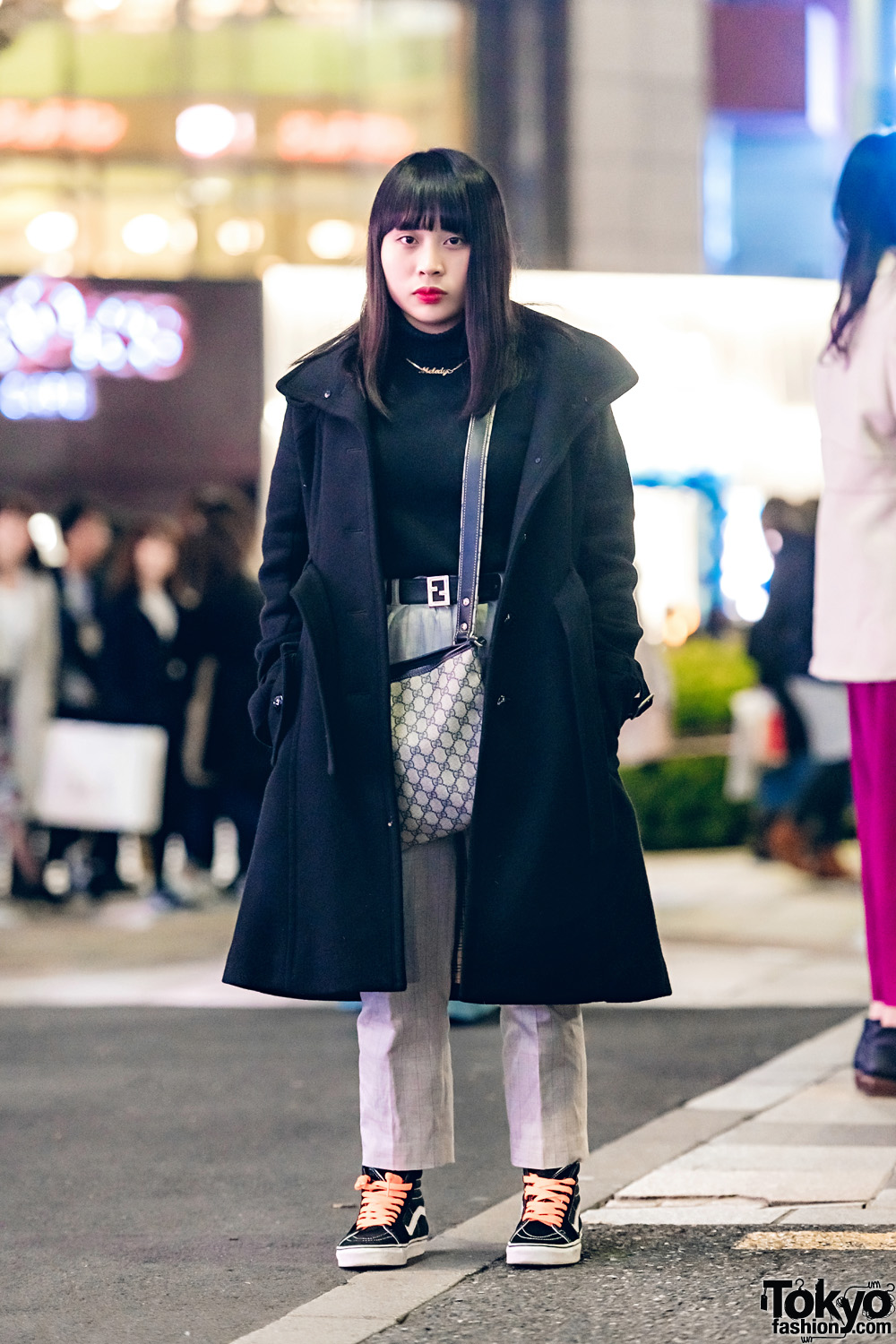 Japanese Chic Minimalist Winter Fashion w/ Burberry, Lacoste, Vans & Gucci