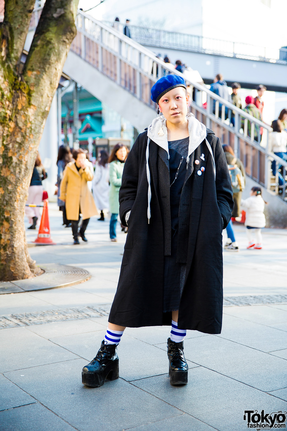 Japanese Freelancer in Artsy Fashion Style w/ Hand-Me-Downs, Vintage Pieces & Bubbles Platform Boots