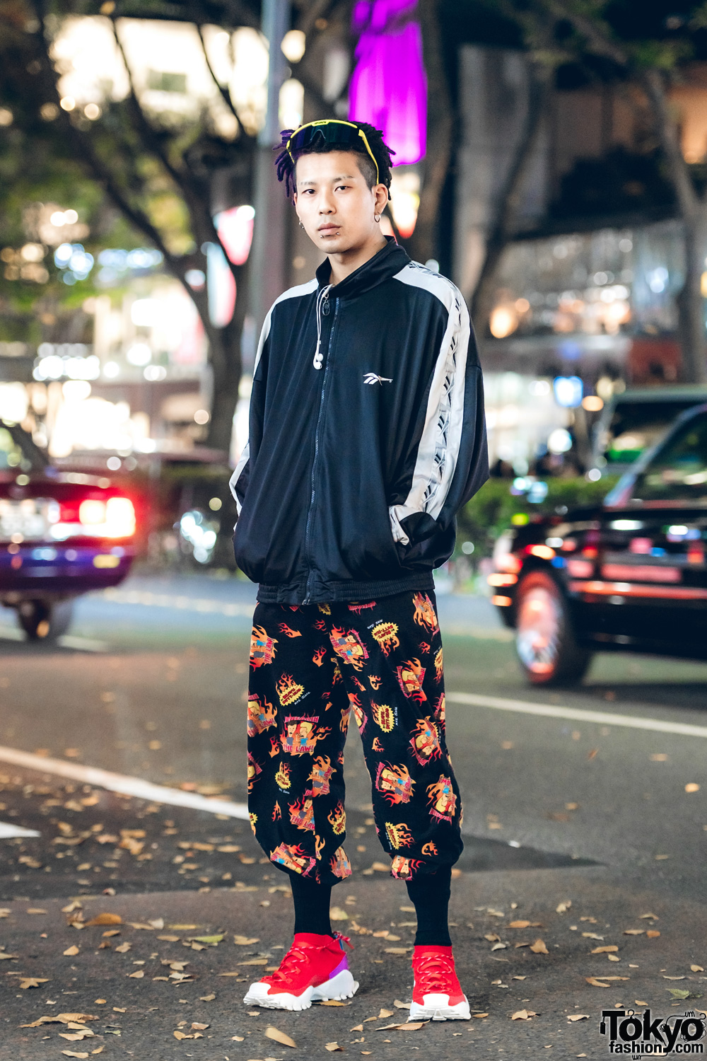 Kinji Staffer in Casual Menswear Street Fashion w/ Adidas Originals, Reebok & Mike Judge