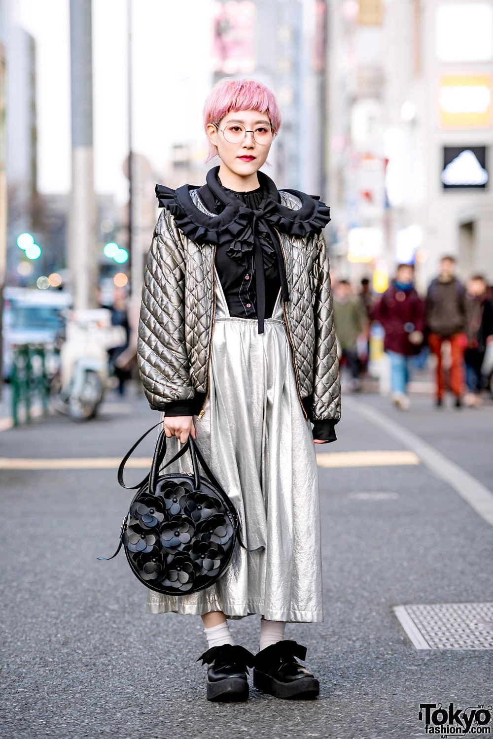 Pink-Haired Japanese Artist in Metallic Streetwear w/ Comme des Garcons ...