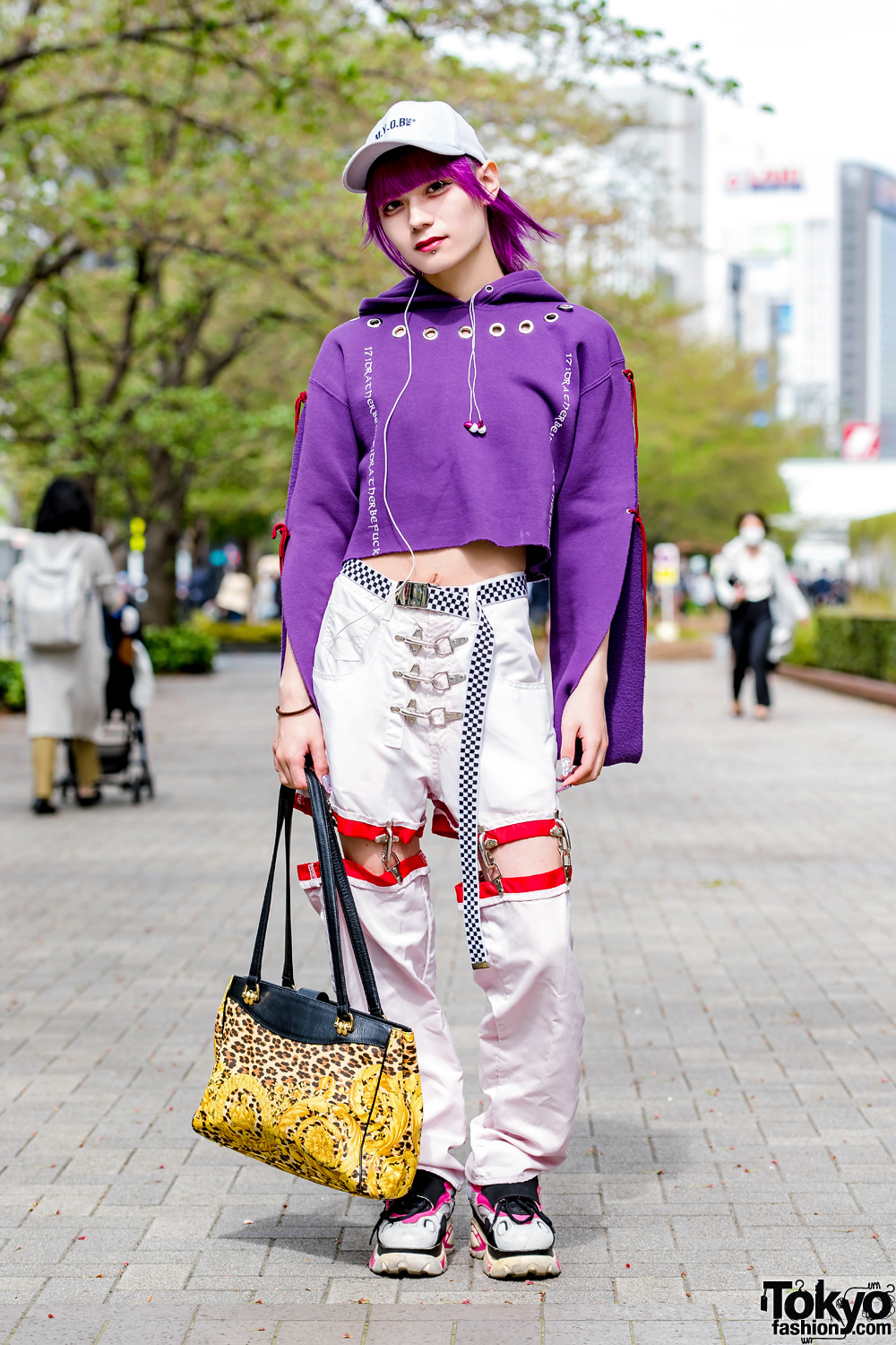 Tokyo Streetwear Style w/ M.Y.O.B, Bubbles Harajuku & Gianni Versace Leopard Print