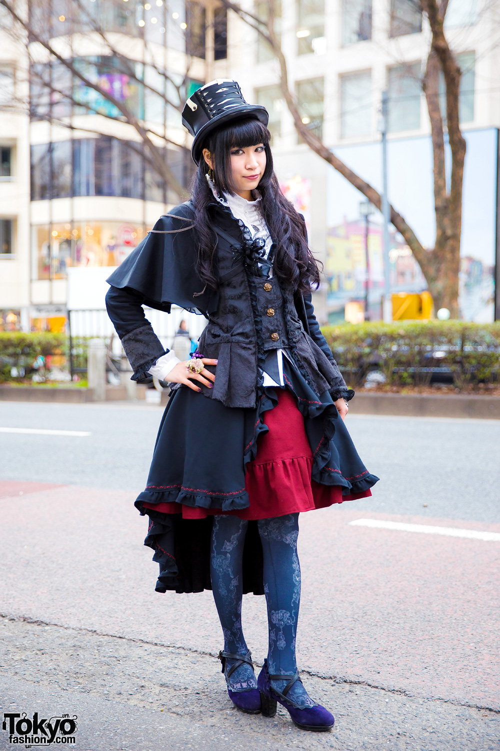 Gothic Fashion Designer Ruru in Harajuku Steampunk Style w/ Candy Noir Hat, Handmade Corset & Ruffle Skirt