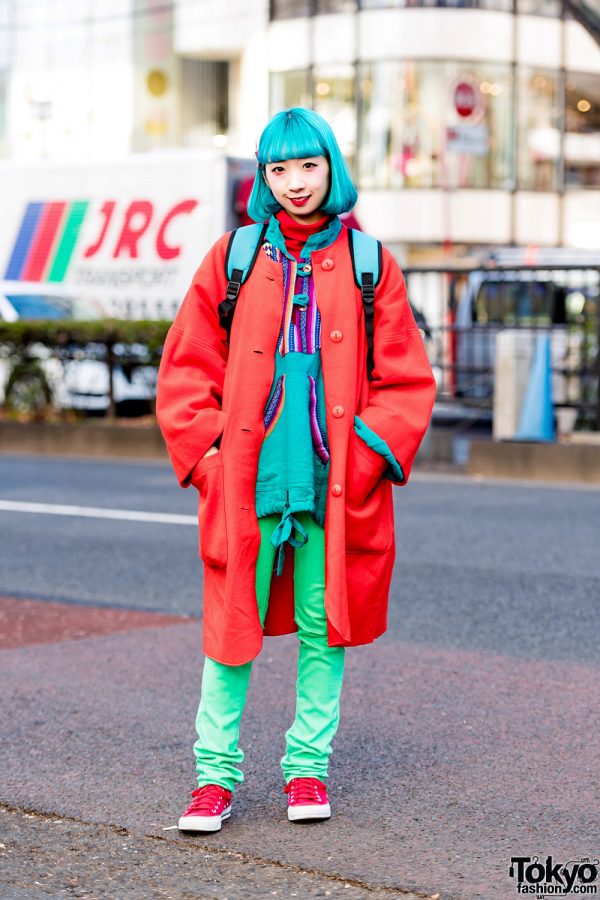 Japanese Pop Idol Miochin in Harajuku w/ Aqua Hair, Grapefruit Moon Coat, Kinji Green Jeans & Converse