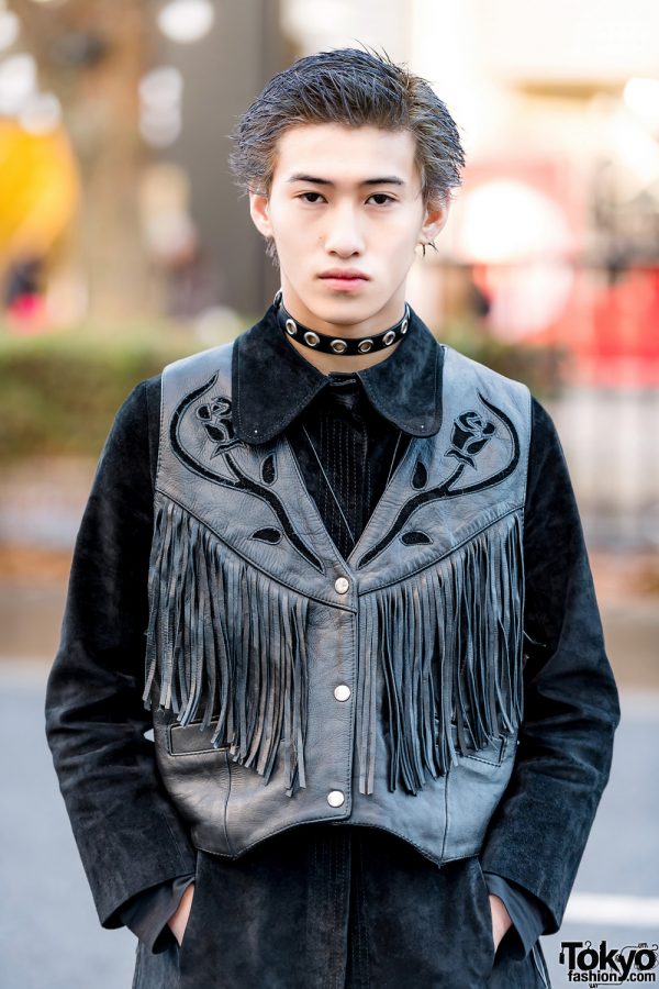 Vintage All-Black Harajuku Streetwear Style w/ Leather Fringe Vest ...