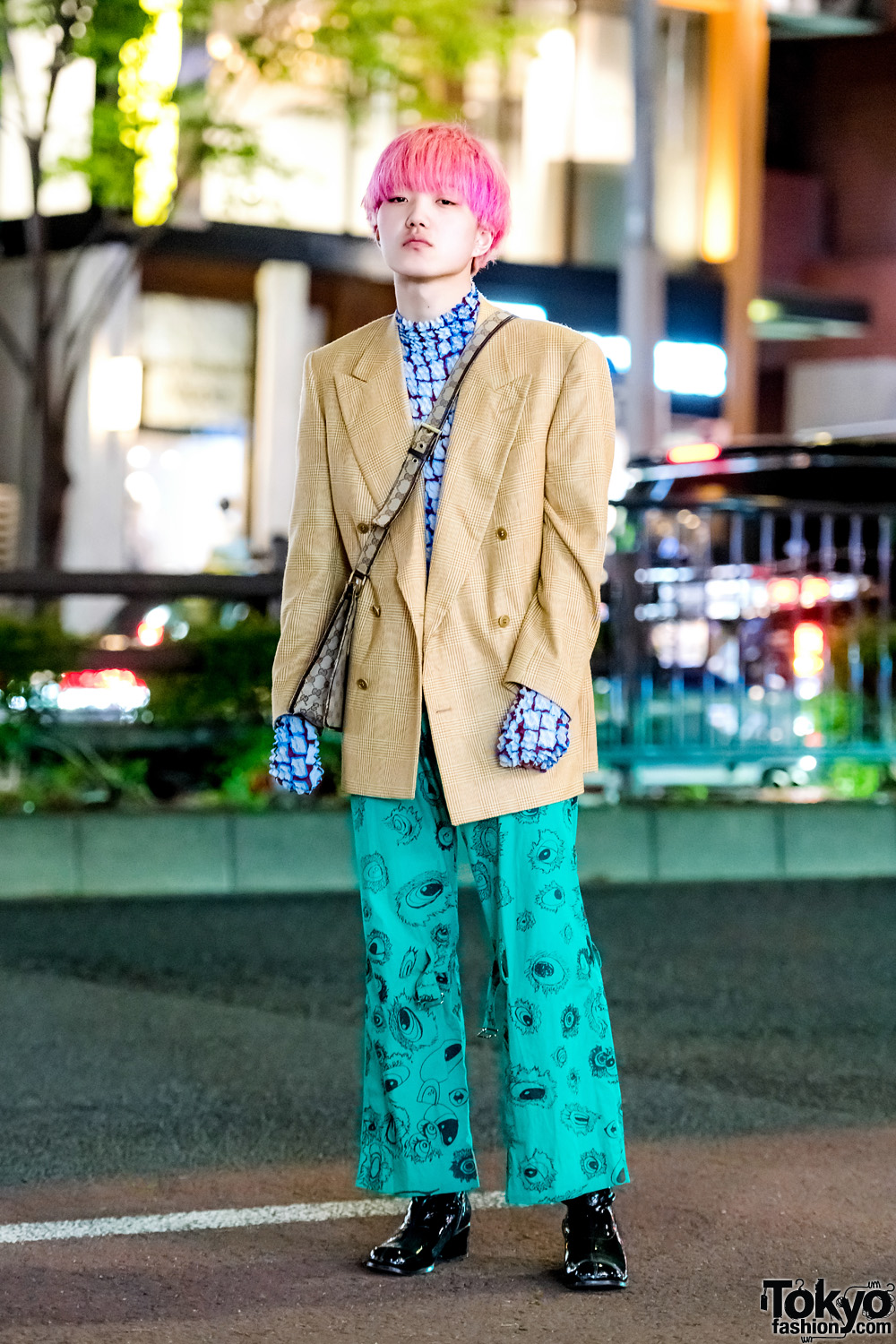 Harajuku Guy w/ Pink Hair & Mixed Prints Street Style w/ Plaid Blazer, Popcorn Top & Gucci Bag