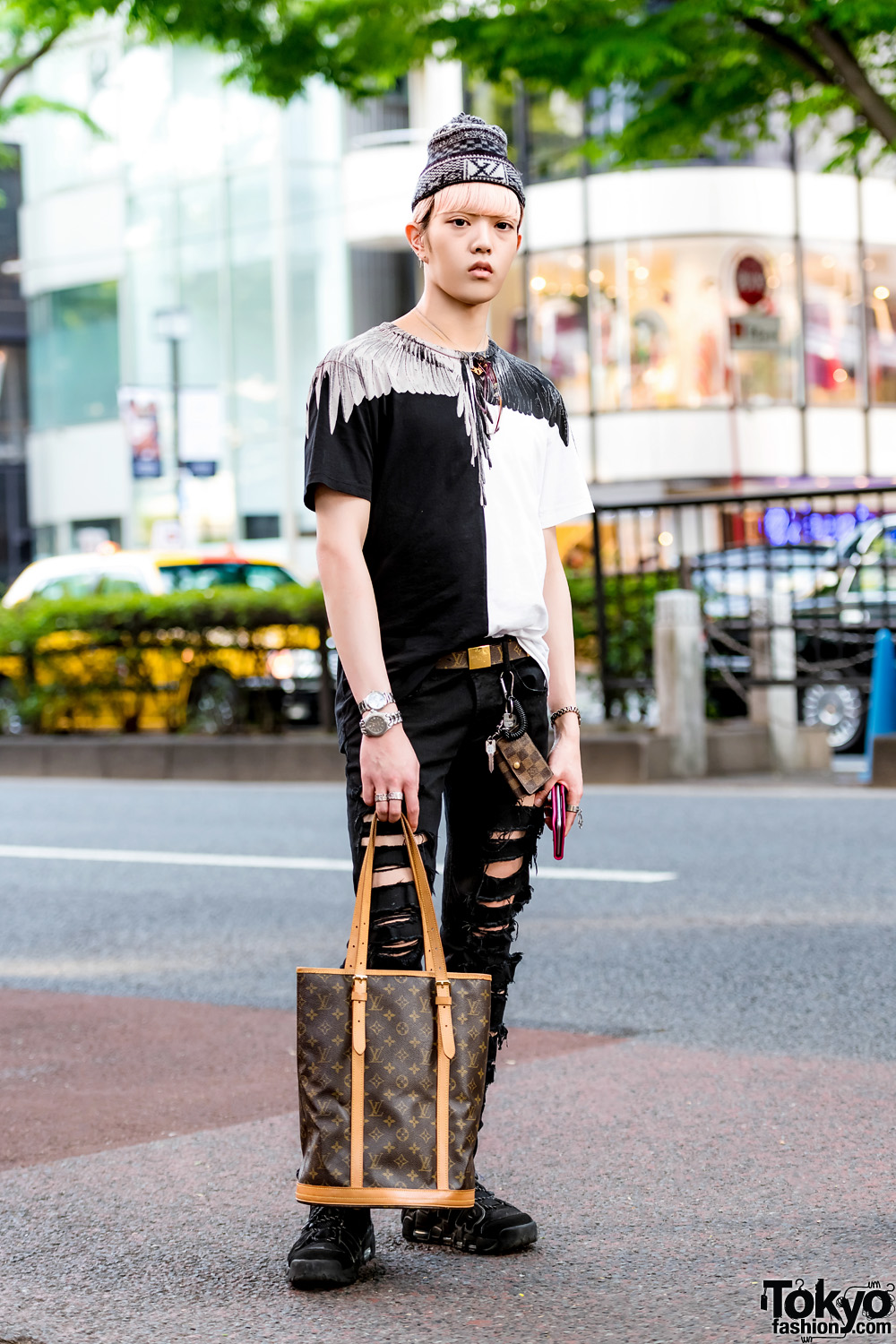 Japanese Monochrome Street Style w/ Marcelo Burlon, Legenda, Louis