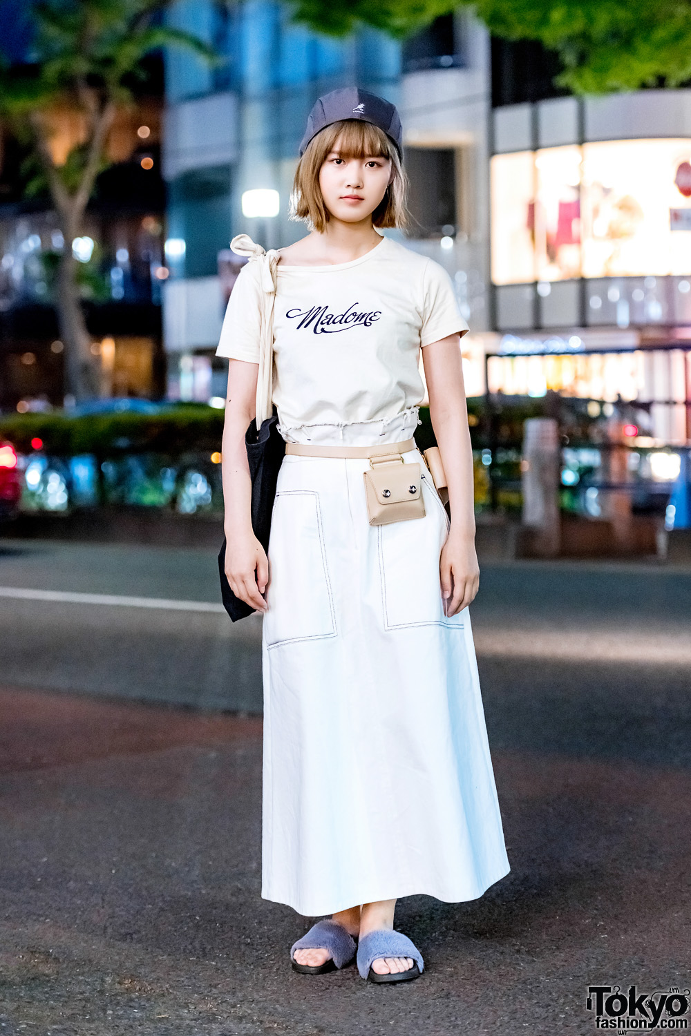 Casual Minimalist Style in Harajuku w/ Redyazel, Snidel, Fur Slides, Kangol Beret & Honey Mi Honey Tote Bag