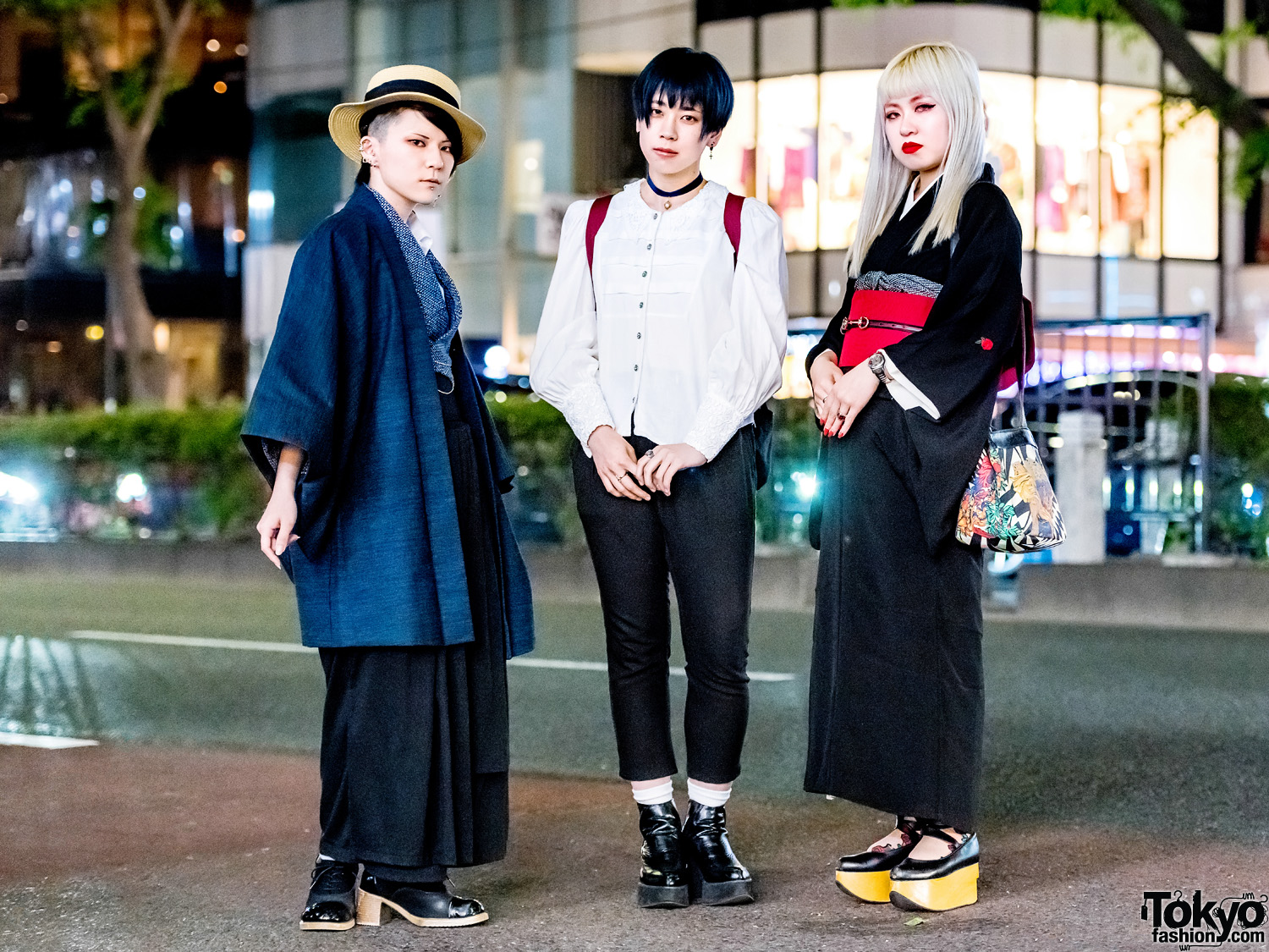 Japanese Girl Trio's Vintage & Remake Street Styles w/ Deorart, Gucci, Yosuke, Versace, Vivienne Westwood & Harry Potter Backpack