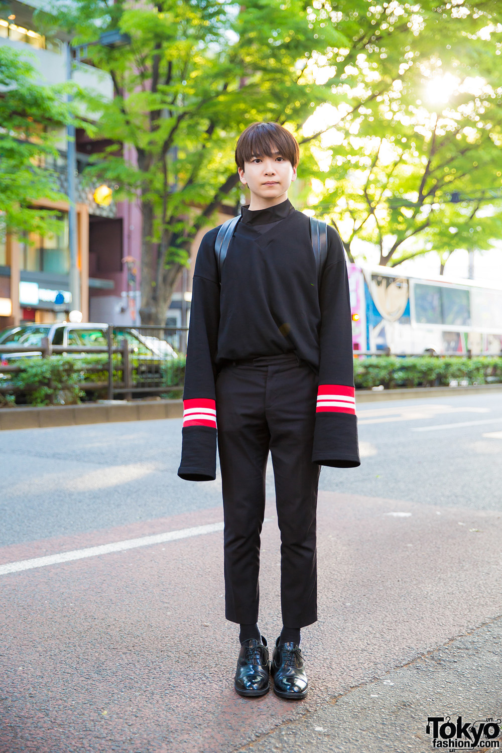 All Black Harajuku Street Style w/ Extra Long Sleeved V-Neck Sweater, Zara Cropped Pants, Leather Lace-Ups & Louis Vuitton Backpack