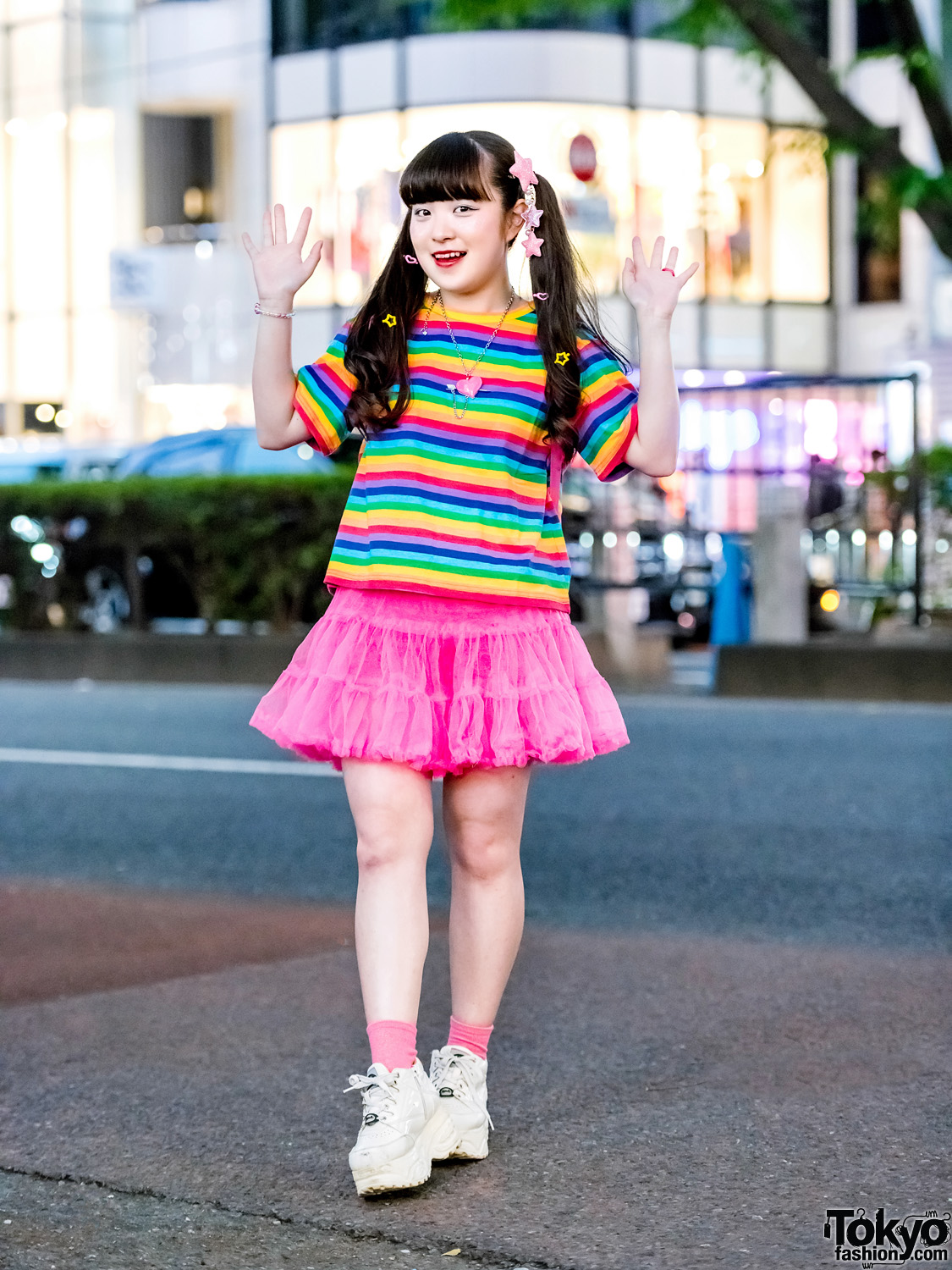 Twin-Tailed Harajuku Girl's Colorful Streetwear w/ WC, 6%DokiDoki, ACDC, Kiki2 & Yosuke