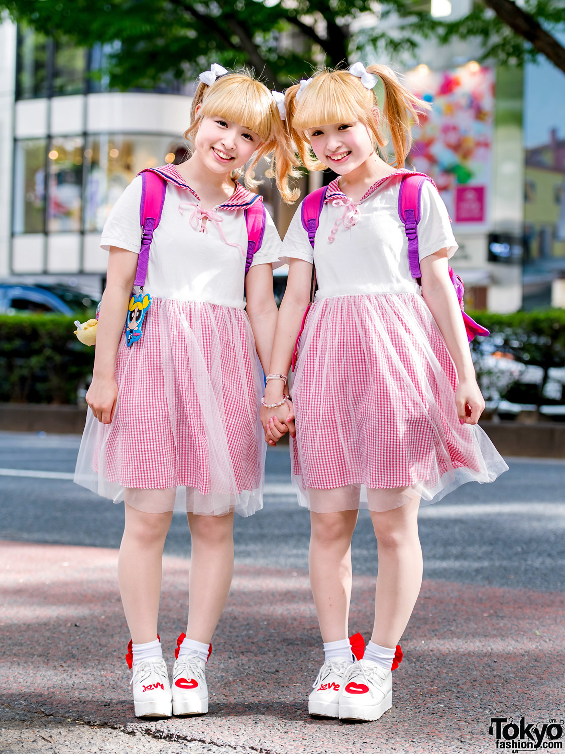 Japanese Twin Idols in Matching Kawaii Harajuku Street Styles