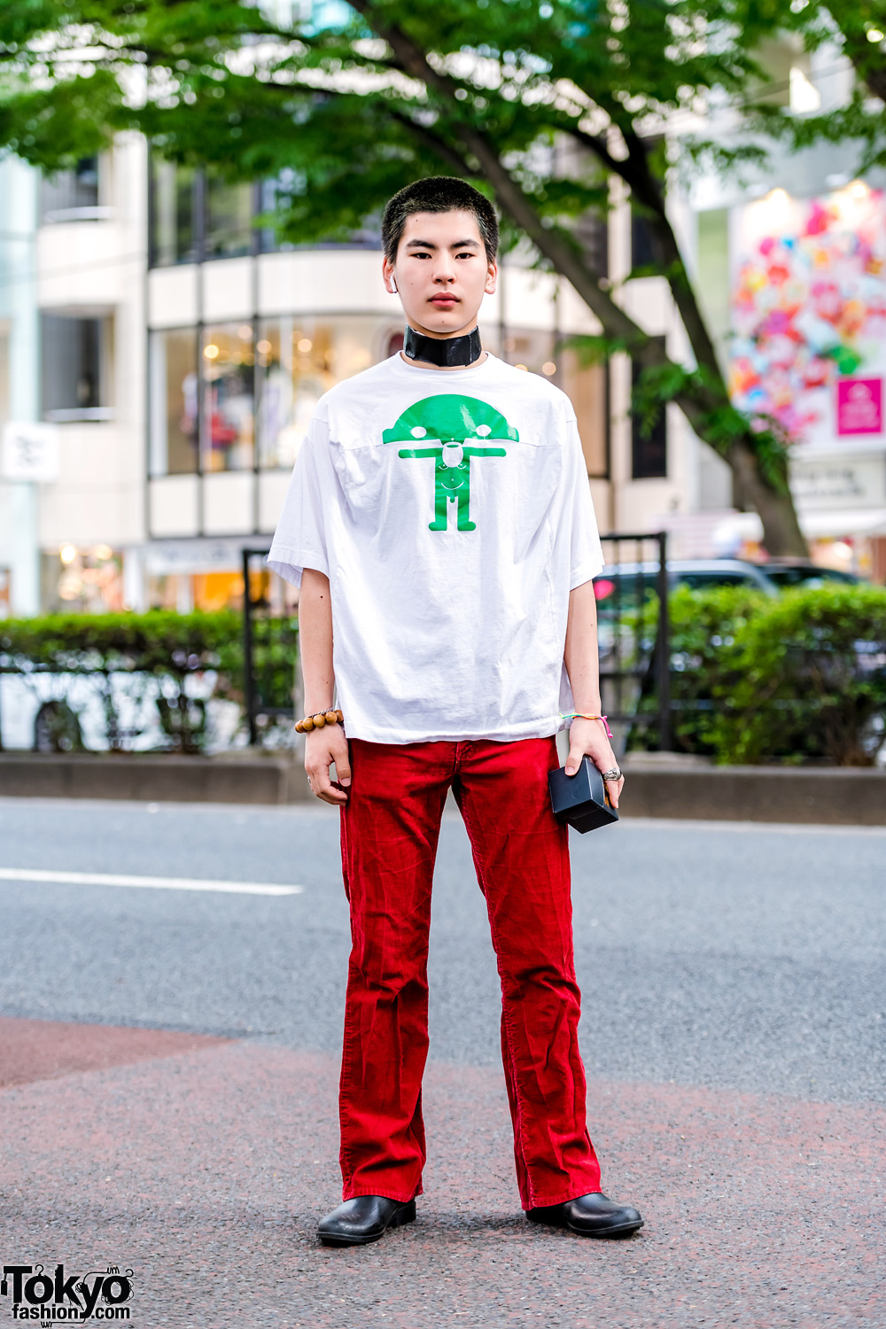 Harajuku Fashion Walk Organizer Junnyan Wearing W< by Walter Van  Beirendonck – Tokyo Fashion