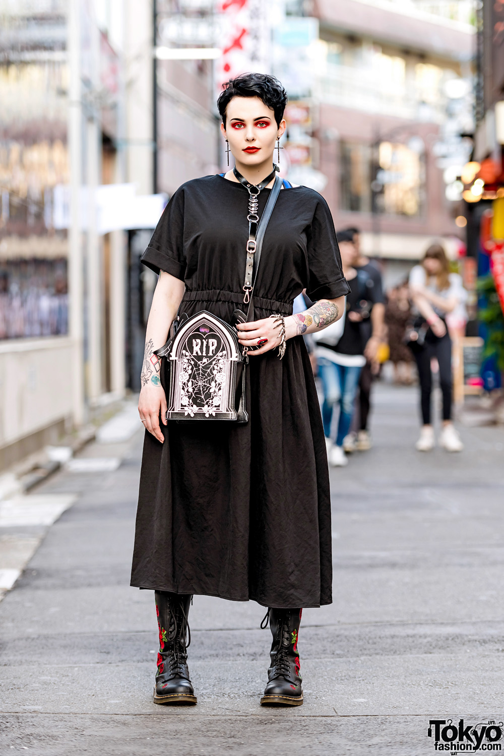 Gothic Harajuku Street Style w/ GU, Dr. Martens, Leather 