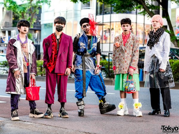 Teenage Guys in Colorful Streetwear Styles – Tokyo Fashion