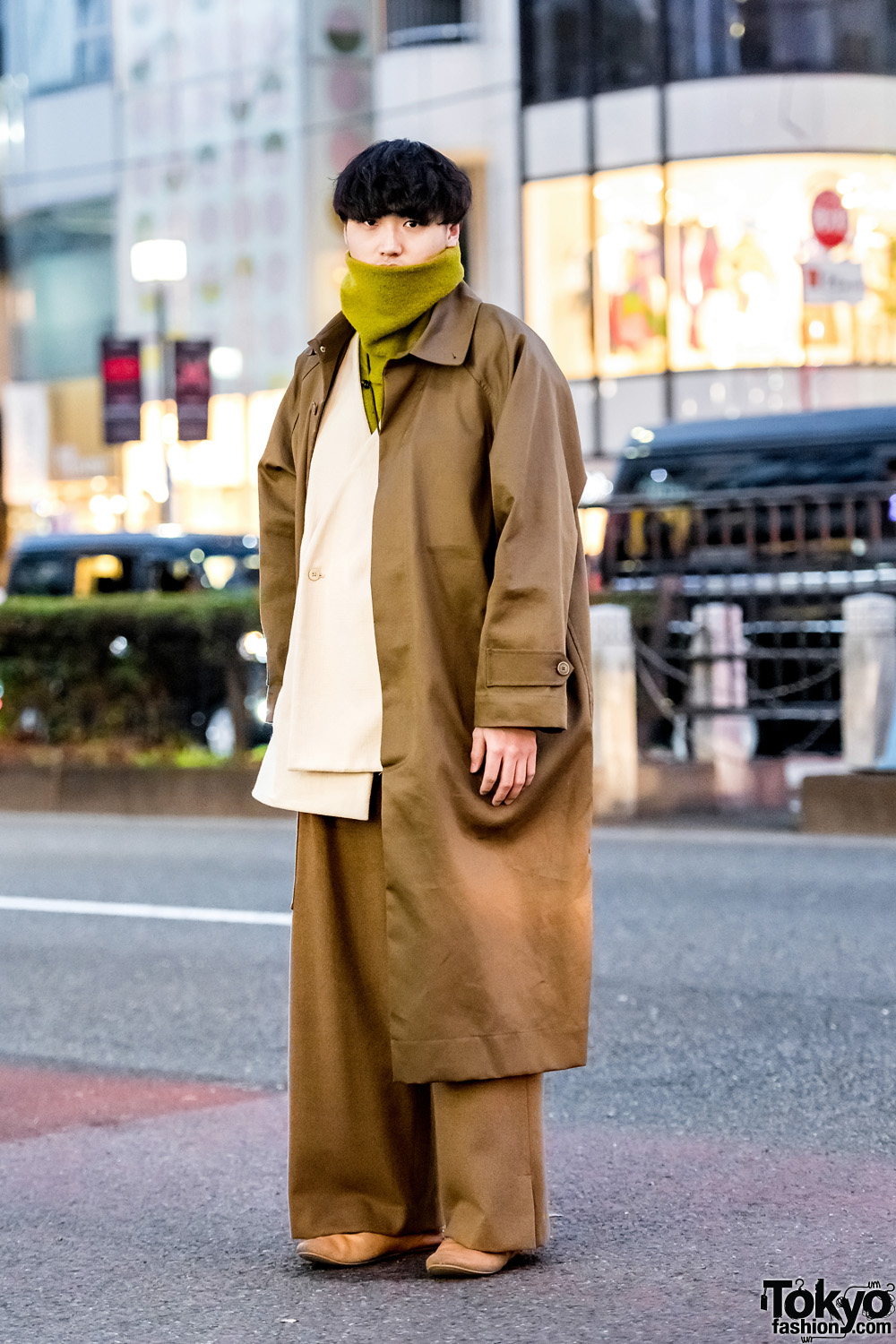 Oversized Tan Suit Tokyo Street Style w/ Hed Mayner, Ethosens 