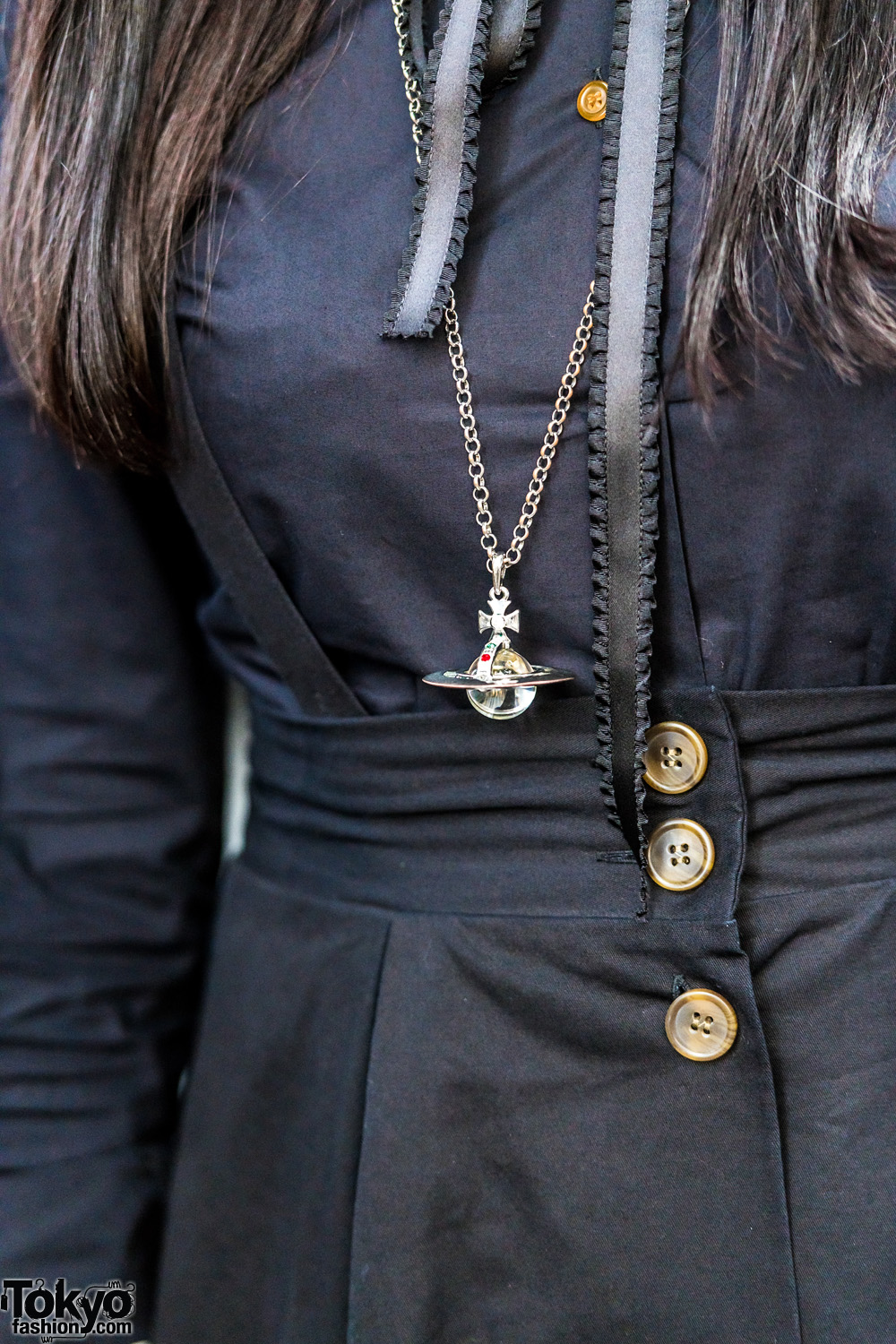Vivienne Westwood Necklace & Leather Jacket – Tokyo Fashion