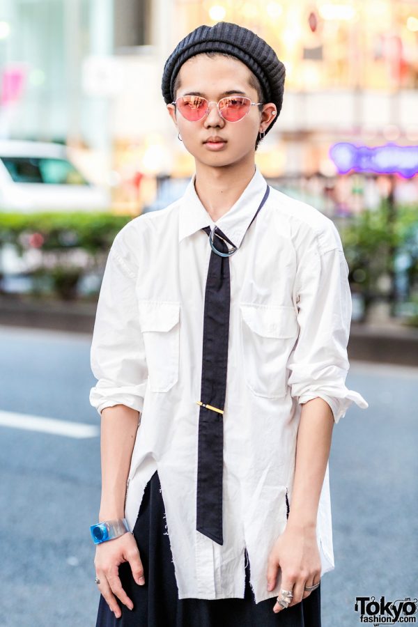 Japanese Street Styles w/ Face Mask, Sequin Dress, Issey Miyake, Betty ...