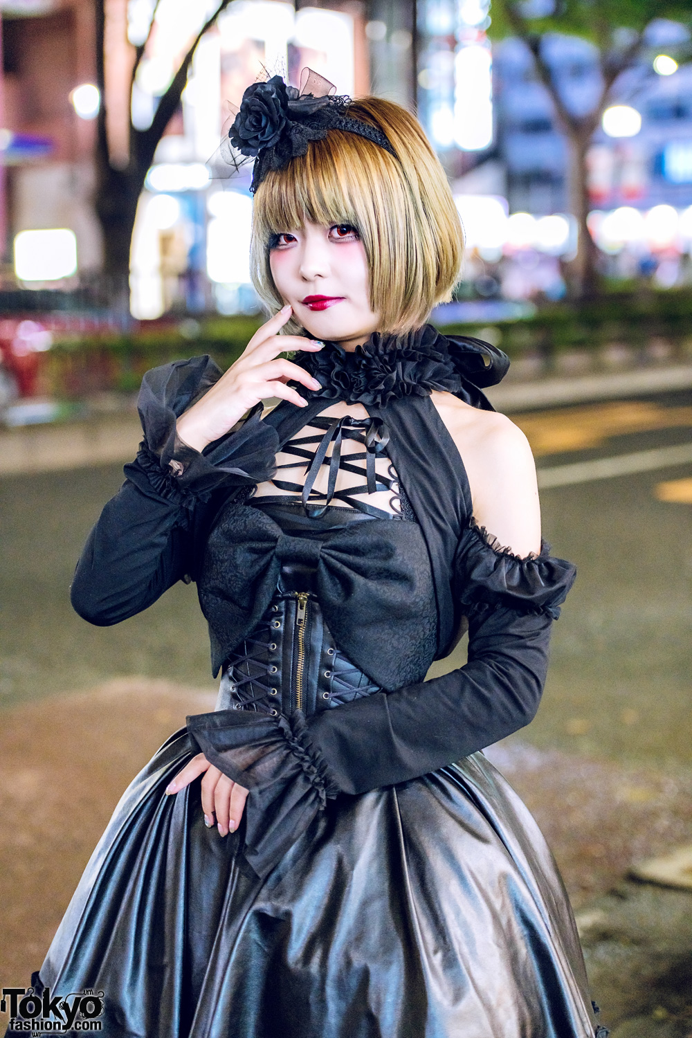 Japanese Gothic Lolita Street Style in Harajuku w/ MR Corset, Na+H