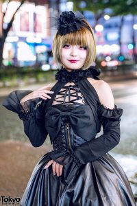 Japanese Gothic Lolita Street Style in Harajuku w/ MR Corset, Na+H ...