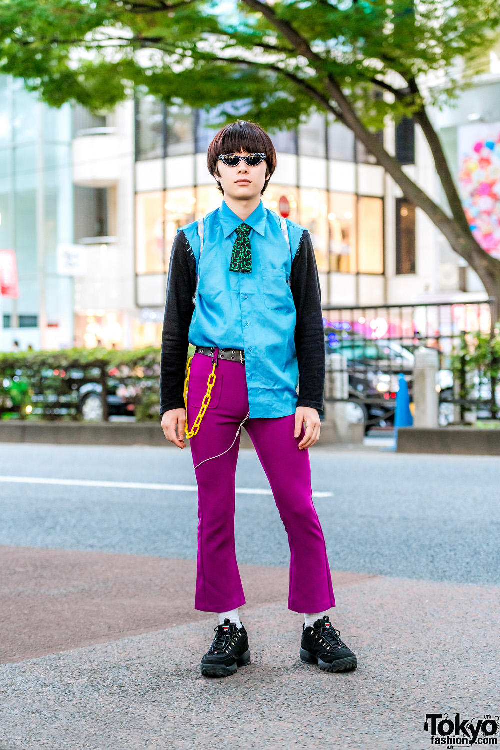 Retro Vintage Street Style in Harajuku w/ Cut Off Necktie, Flared Pants, FILA Sneakers & Santa Alien Backpack