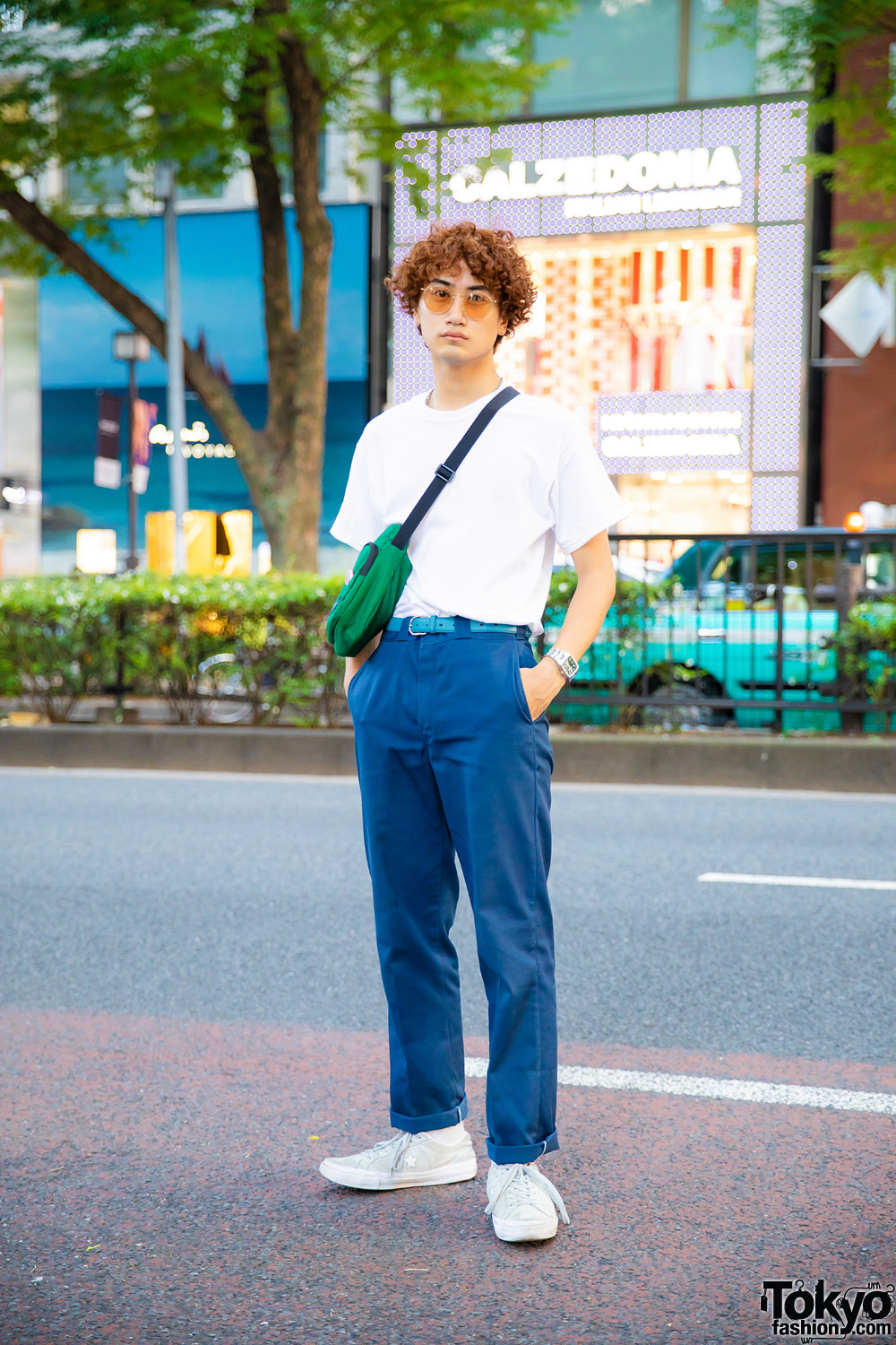 Casual Street Style in Harajuku w/ Curly Bob, Gildan, Dickies, CK Calvin Klein, Converse Suede Sneakers & Nike Crossbody Bag