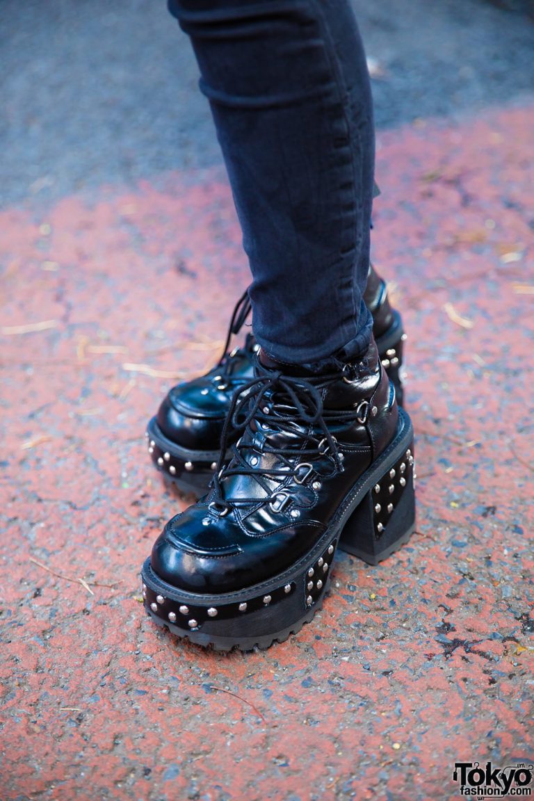 Harajuku Girl w/ Colorful Hair and All Black Vintage & Handmade Street ...