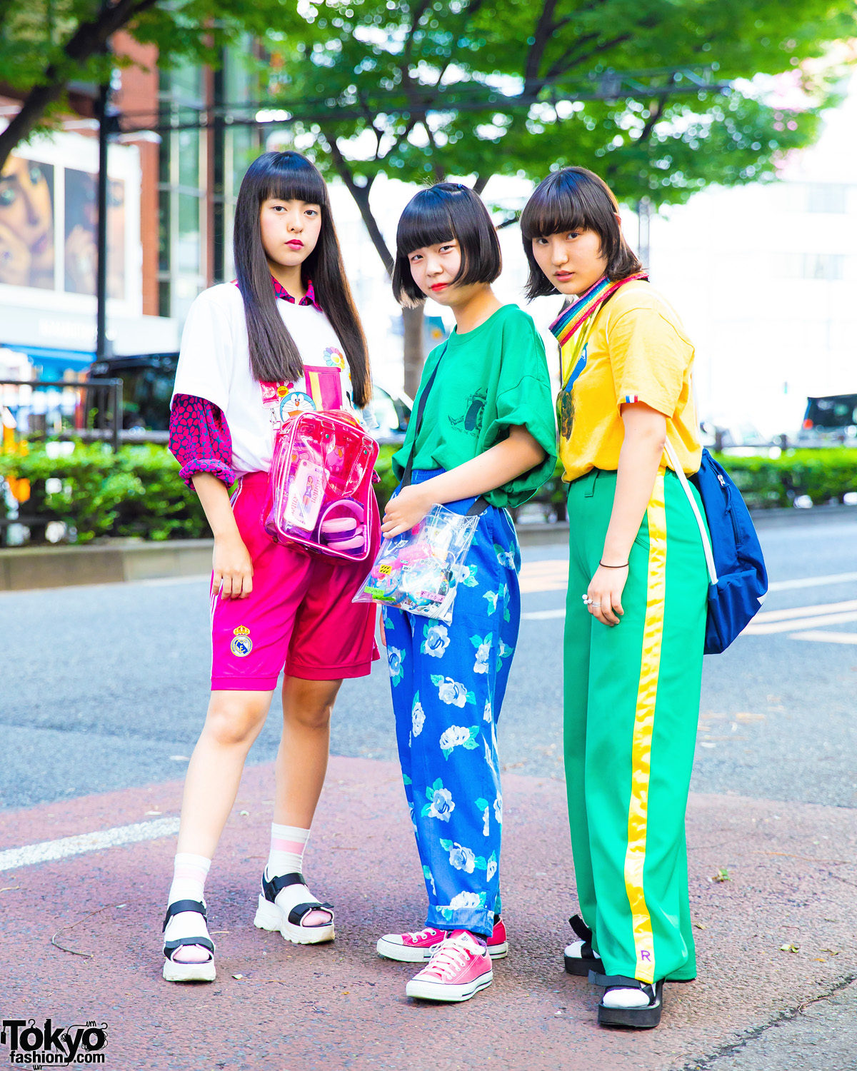 Harajuku Teens in Colorful Vintage Streetwear w/ Uniqlo, Bubbles, WEGO, Healthiboyz, Chicago, Sakai Ibuki, RRR by Sugar Spot Factory, Yosuke & Oh Pearl
