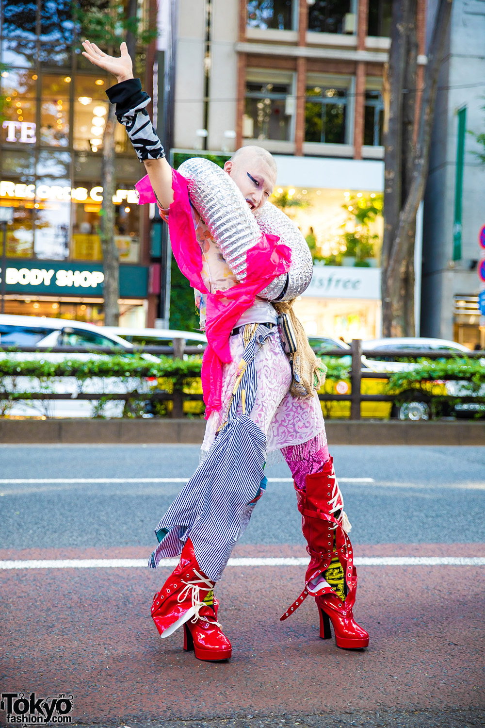 Japanese Avant-Garde Style w/ Madd Lounge, Vintage Gucci Pants, Daiso, Demonia Thigh Boots & Tube Neckpiece