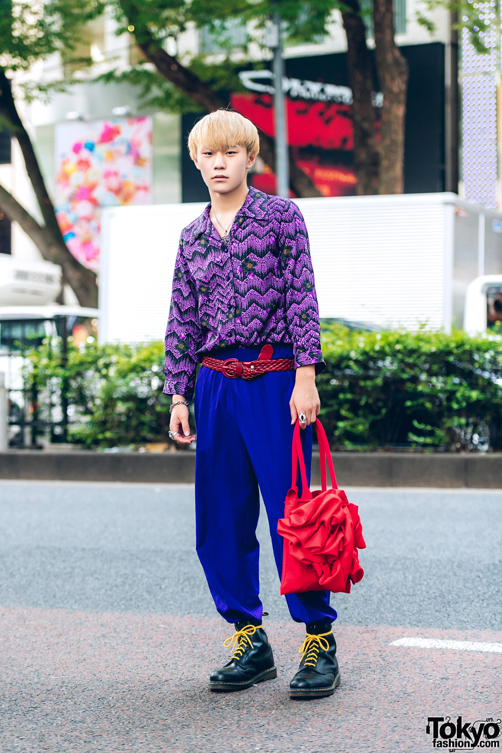 Harajuku Streetwear Style w/ Zigzag Shirt, Silver Jewelry, Shin Ruffle Bag & Maison Margiela Boots
