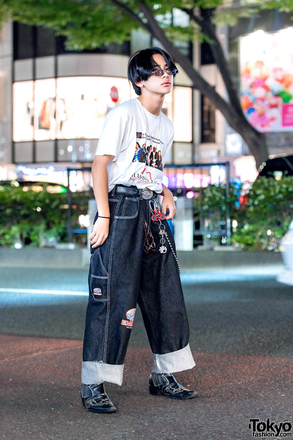 Harajuku Guy’s Minimalist Street Style w/ Jillian’s Peak T-Shirt ...