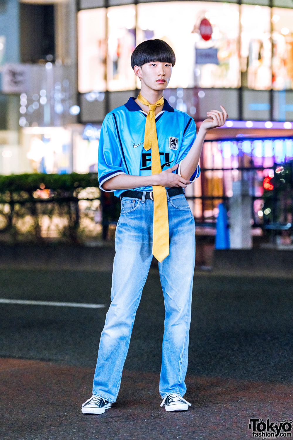 Sporty Casual Street Style in Harajuku w/ Nike 1860 Munchen Football Sports Jersey, Levi's Jeans, Converse Sneakers, CDG Belt & Necktie