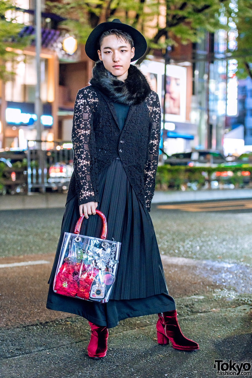 All Black Chic Streetwear in Harajuku w/ HT Maniac, Studious, Ground Y, Banal Chic Bizarre & Christian Dada Tote