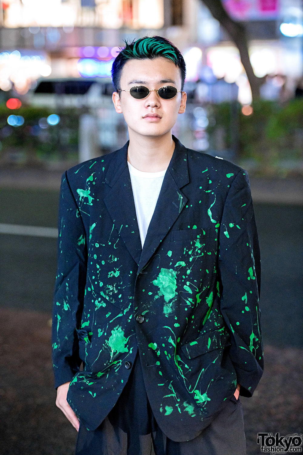 Issey Miyake Pleats Please Streetwear Style in Harajuku – Tokyo Fashion
