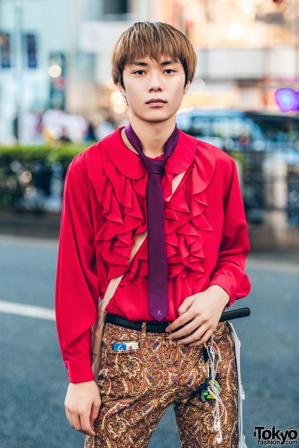 Harajuku Street Style w/ Nogizaka46 Photos, Ruffle Shirt, Paisley Pants ...
