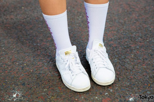 white sneakers with white socks