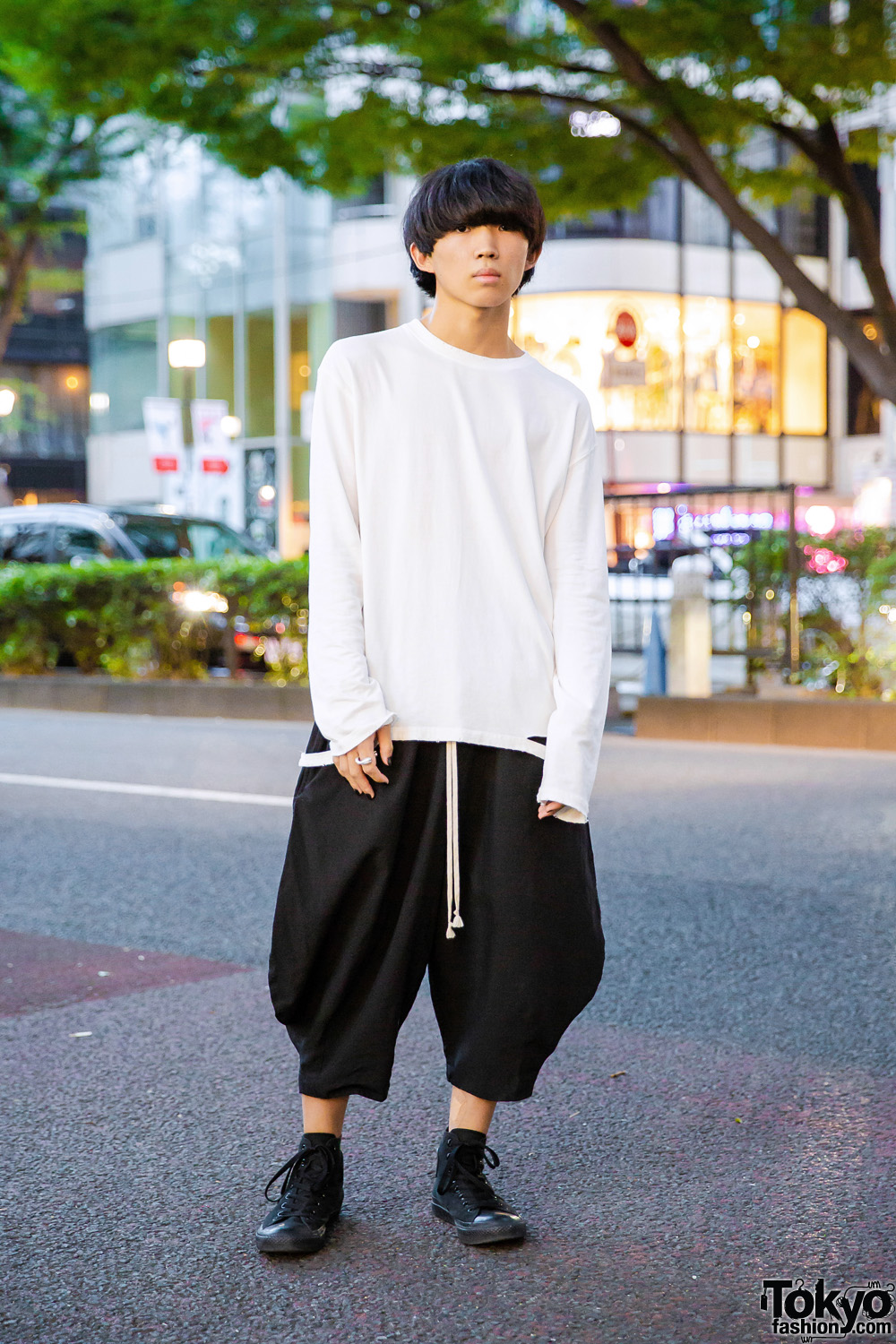 Harajuku Guy w/ Perverze White Top, Comme des Garcons Sarueru Pants & Converse Sneakers