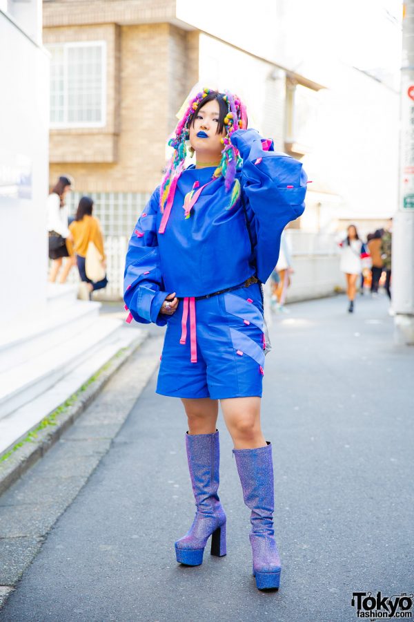 Zetsumetsu Kigushu All Blue Street Style w/ Colorful Hair Falls, Office Kiko Platform Boots, 100 Yen Shop & Midoroya