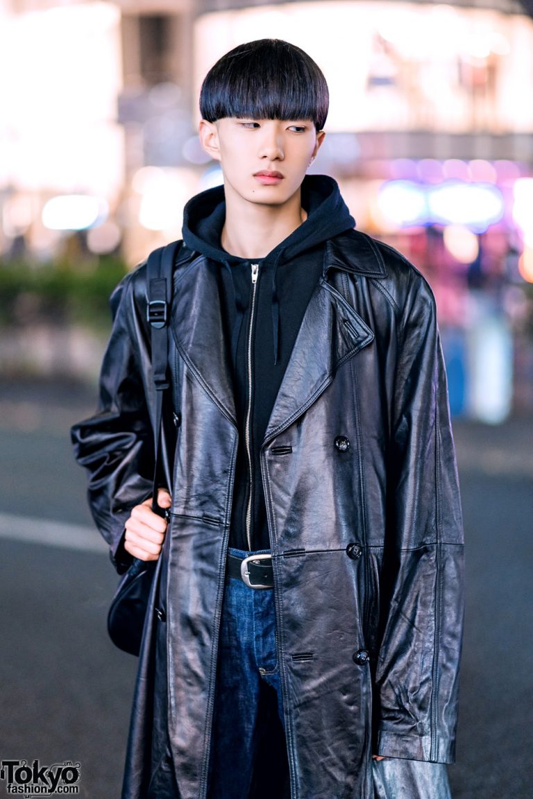 Japanese Minimalist Street Style w/ Blunt Bob, Long Leather Coat, N ...