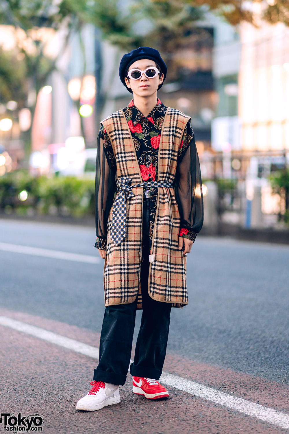 Mixed Prints Street Style in Harajuku w/ Burberry Coat Liner, Floral Shirt,  Hugo Boss, Kangol & Nike Mismatched Sneakers – Tokyo Fashion