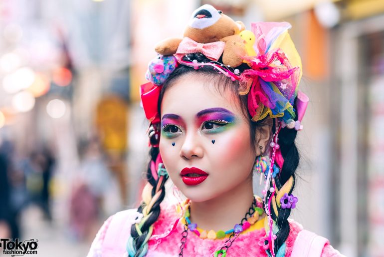 Japanese Kawaii Street Style w/ Colorful Bear Headpiece, Galaxxxy ...