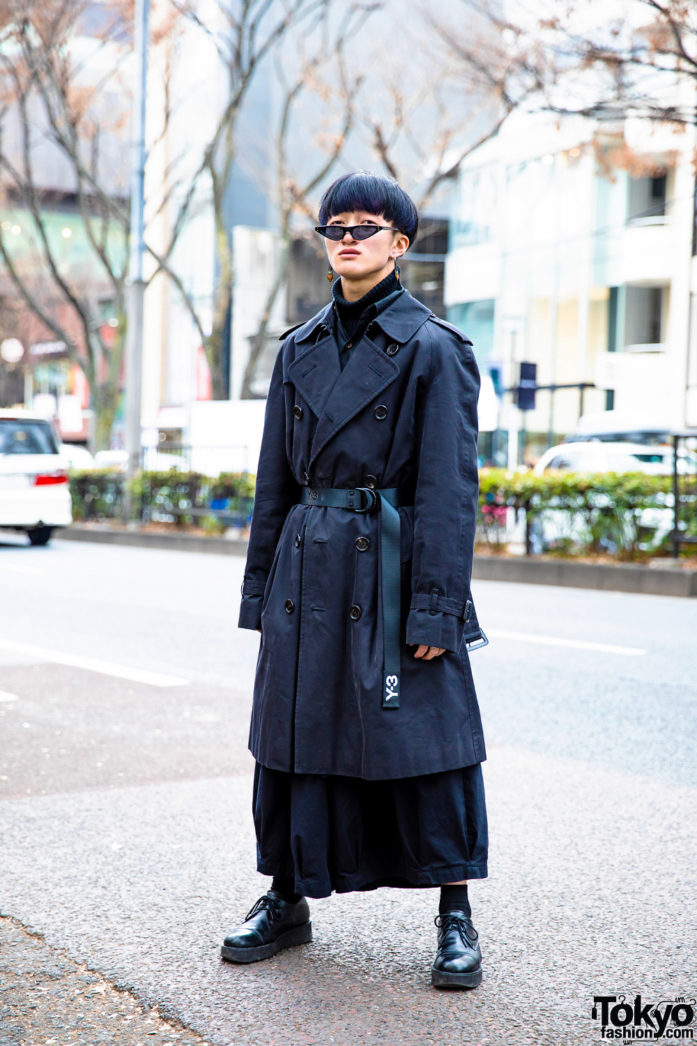 All Black Men's Winter Street Style w/ Burberry Trench Coat, Y-3, Notch Wide Pants, Whoop-De-Doo Shoes & SAAD Pointy Glasses