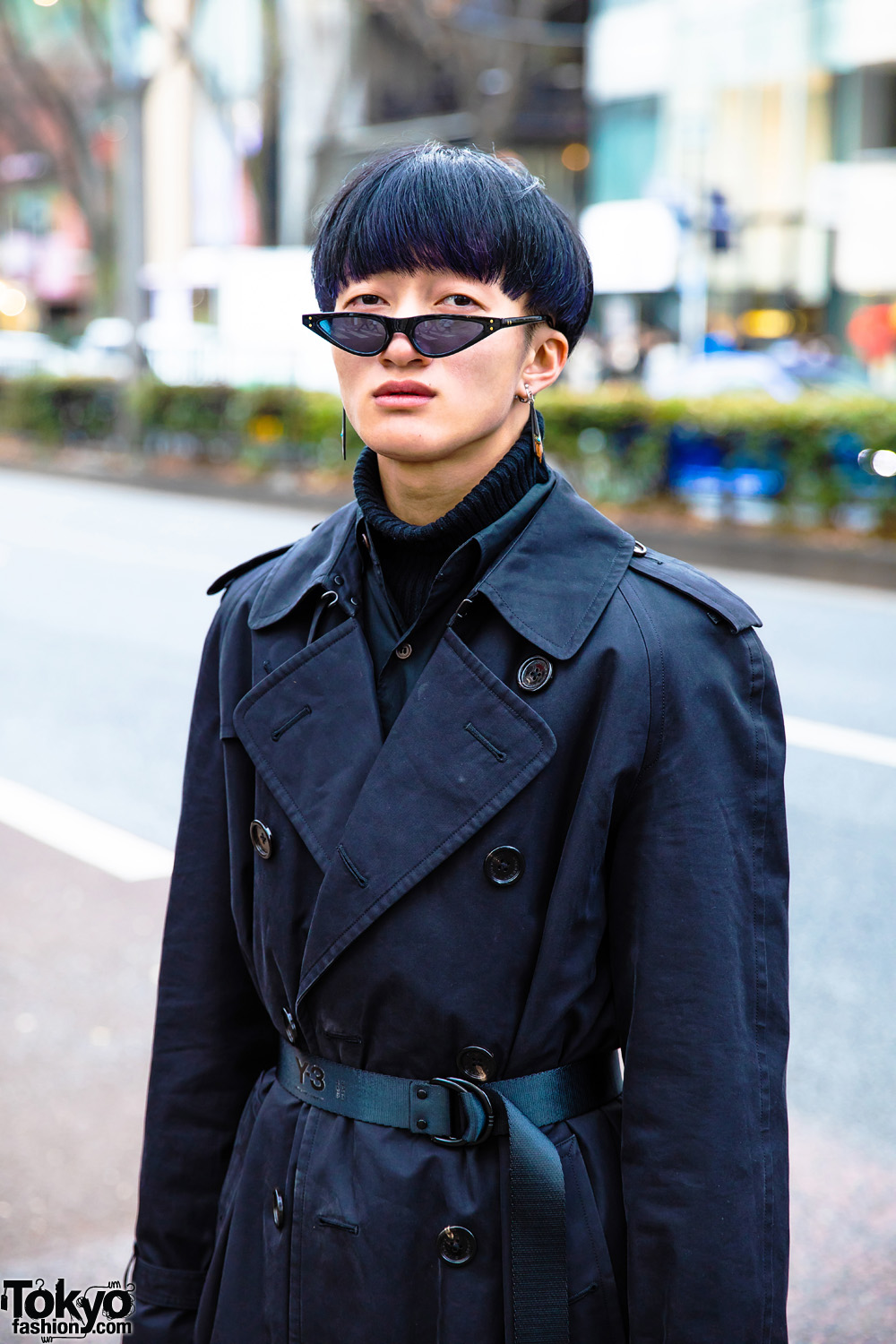TVstation bestikke Konkurrence All Black Men's Winter Street Style w/ Burberry Trench Coat, Y-3, Notch  Wide Pants, Whoop-De-Doo Shoes & SAAD Pointy Glasses – Tokyo Fashion
