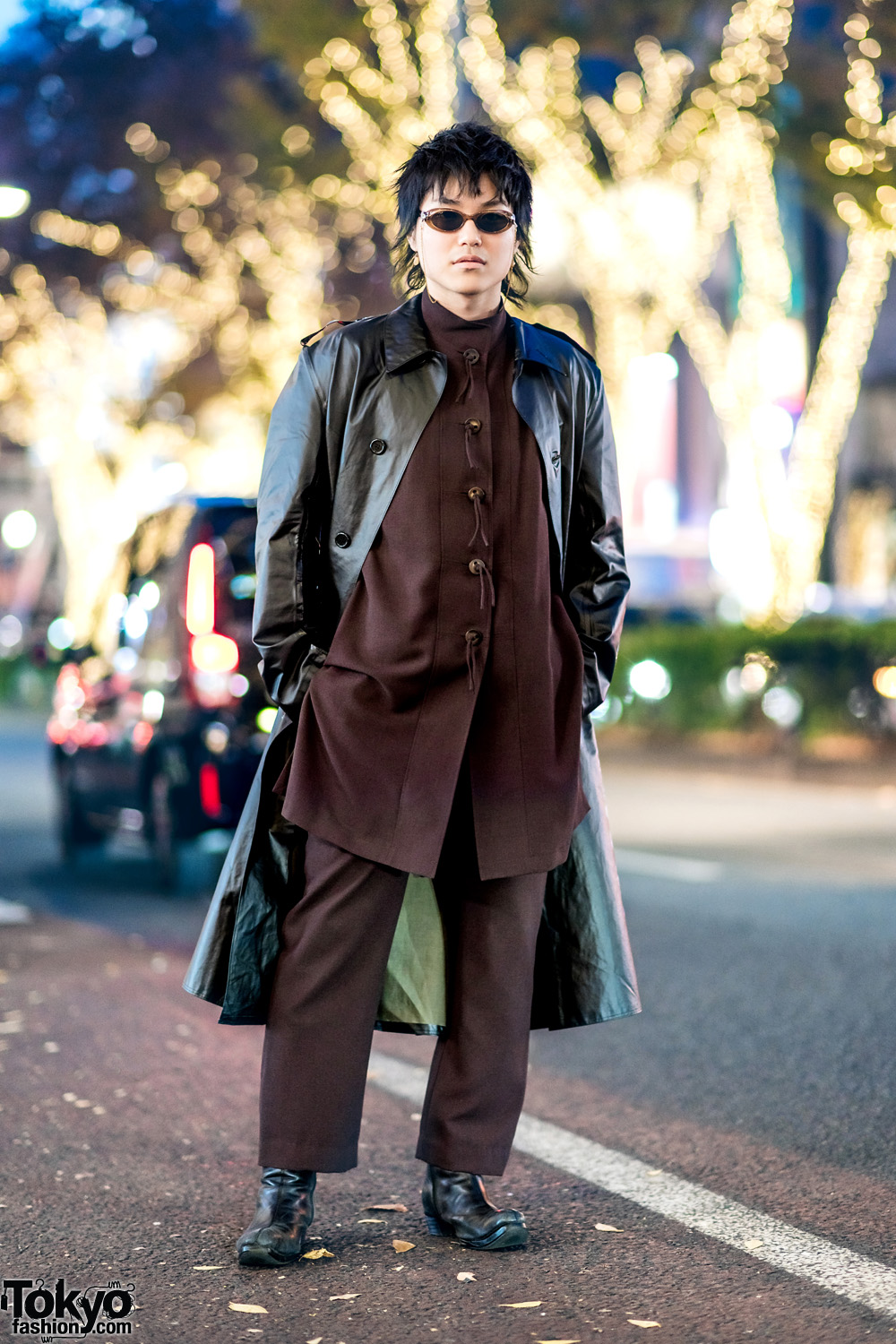 Tokyo Streetwear Style w/ Black Leather Coat & Brown Suit