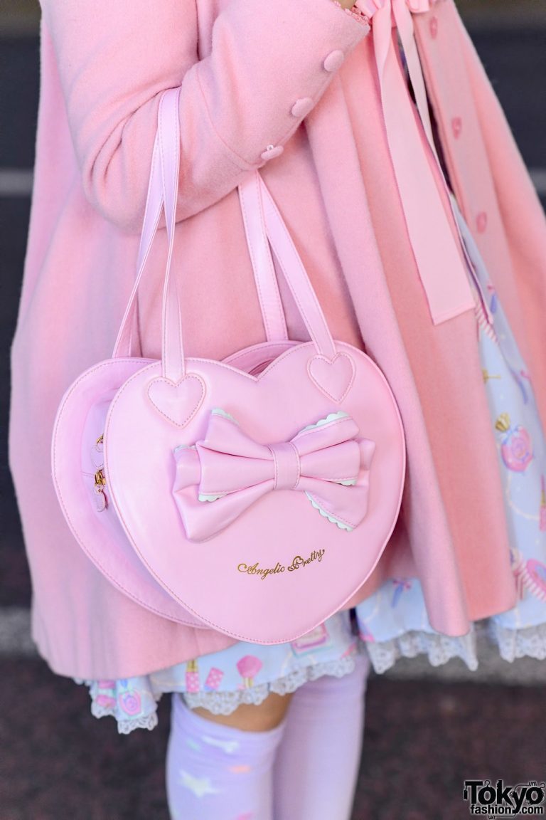 Kawaii Japanese Street Style in Harajuku w/ Twin Purple Tails, Angelic ...