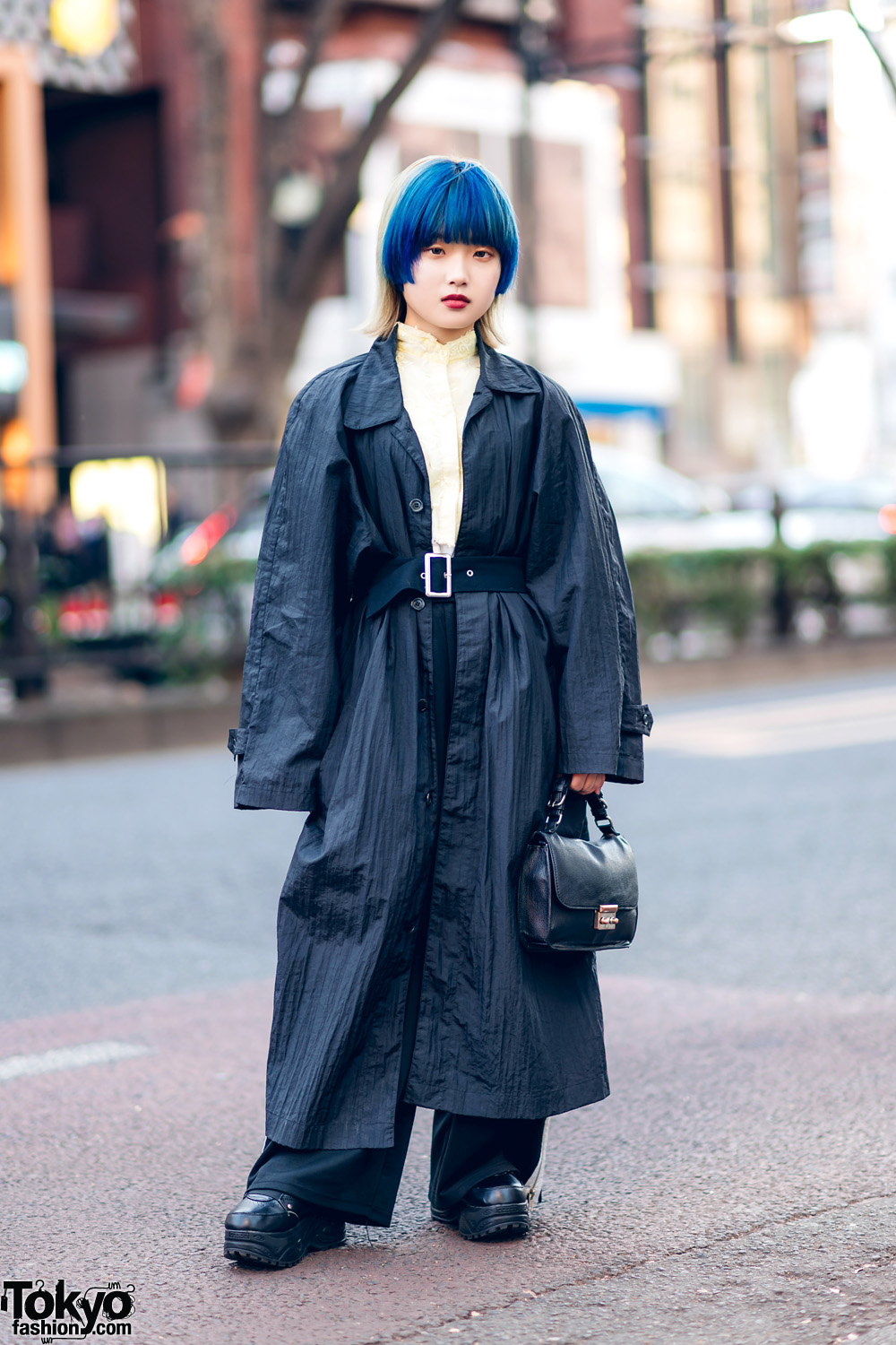 Monochrome Tokyo Street Style w/ Blue Hair, Sprout 2nd Maxi Coat, Melange Harajuku Mandarin Collar Top, Yosuke Platform Sneakers & Forever21 Bag