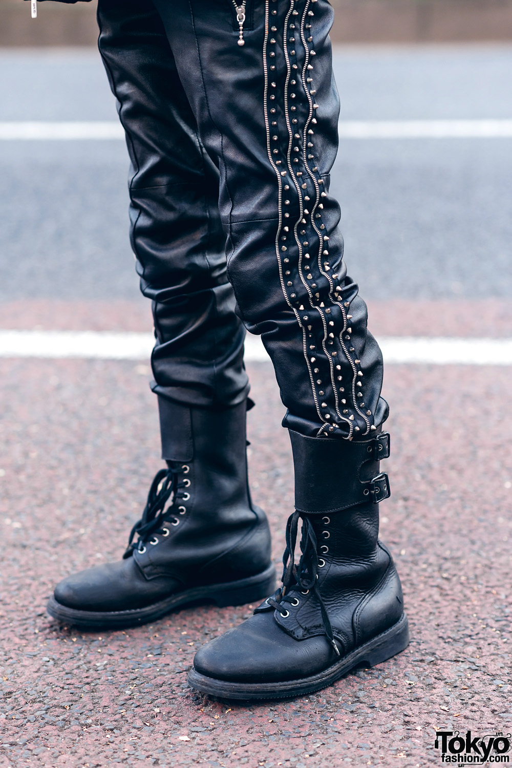 All Black 99%IS- Street Style w/ Blond Hair, Studded Leather Jacket ...