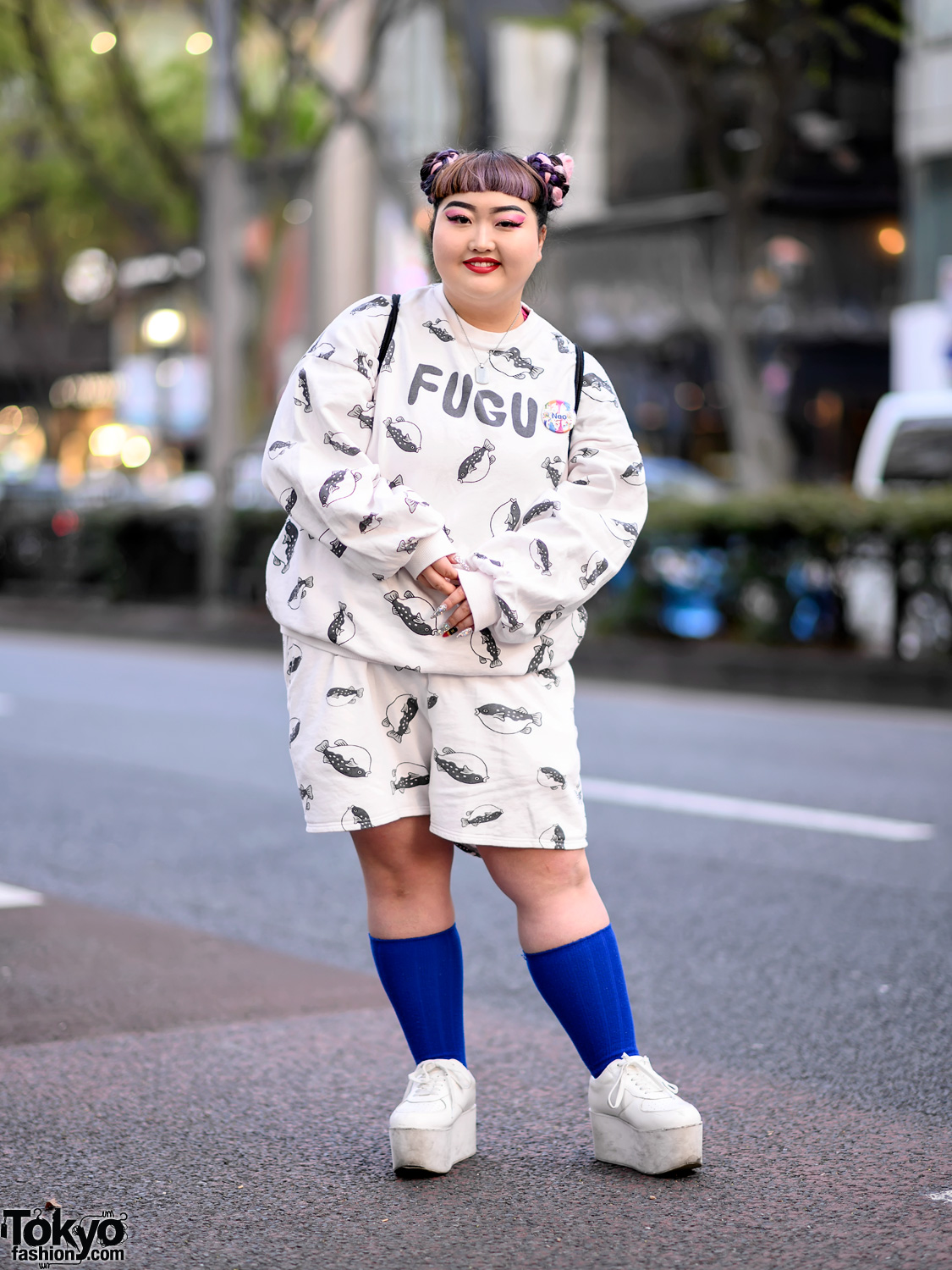 Harajuku Girl in Fugu Print Sweatshirt & Punyus Fugu Shorts, Platform Shoes & WEGO Sackpack